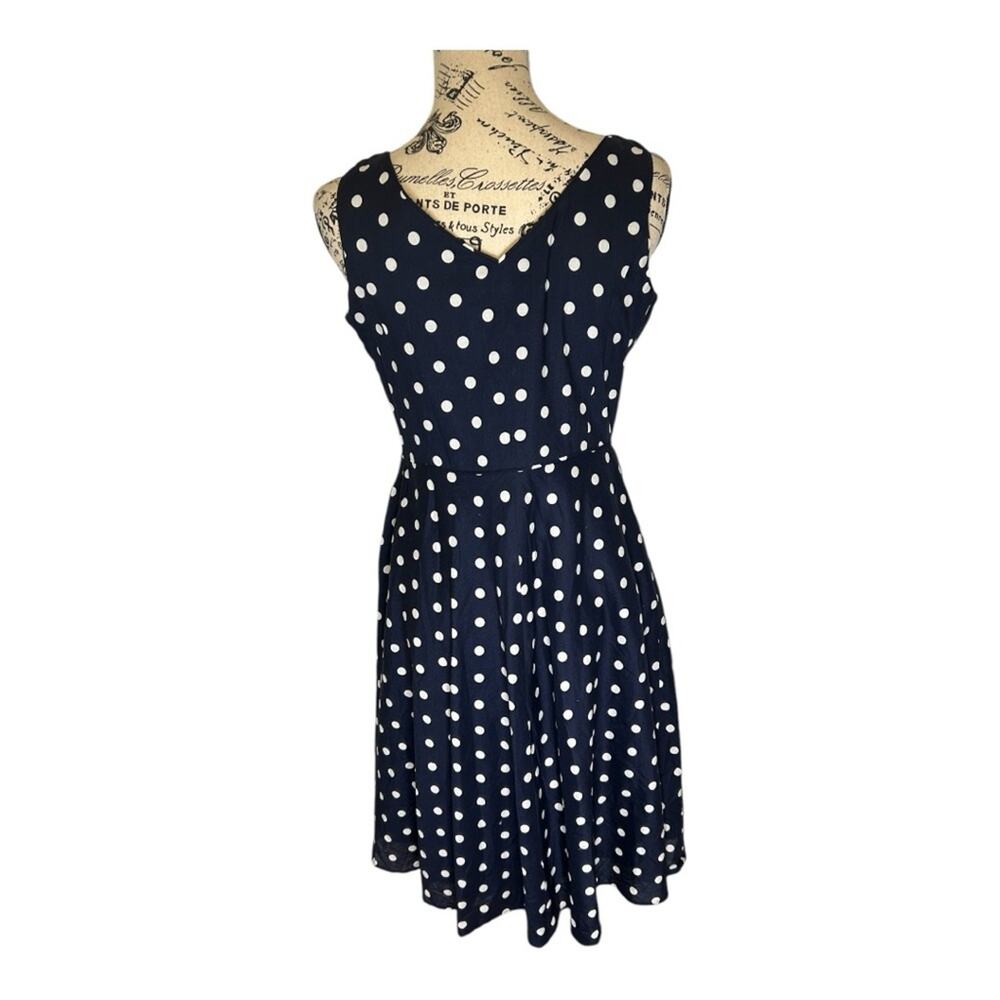 Jones New York navy and white polka dot A- line cotton dress. Size 8 petite - Picture 2 of 9